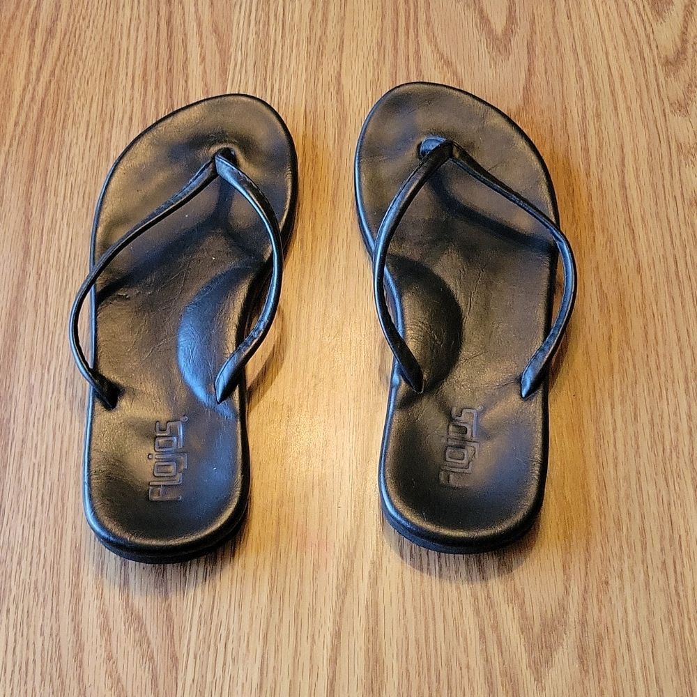 Flojos sandals missing tag size color black